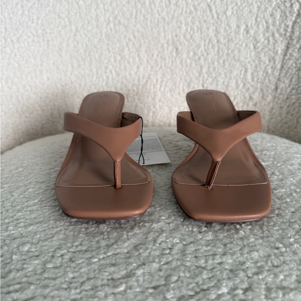 The Drop Tan Dakota Thong Sculpted Heel Sandal - Picture 4 of 8